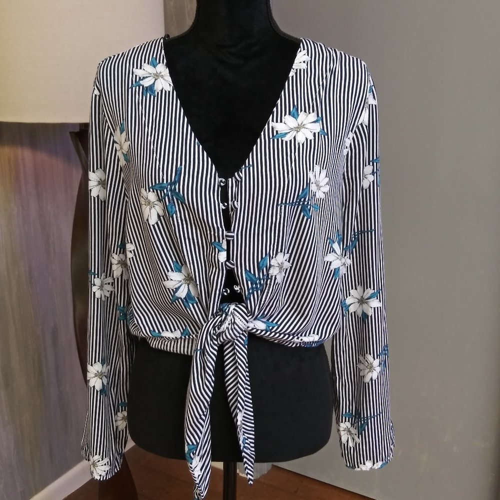 One Clothing Tie-Front Striped Top, sz L